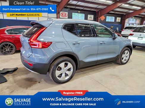 Used 2020 Volvo XC40 T5 Momentum AWD/4WD image 4
