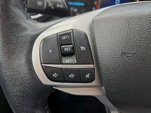 Certified 2023 Ford Explorer XLT w/ Equipment Group 202A AWD/4WD image 14