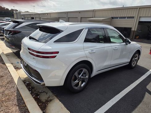New 2026 Genesis GV70 2.5T Advanced AWD/4WD image 10
