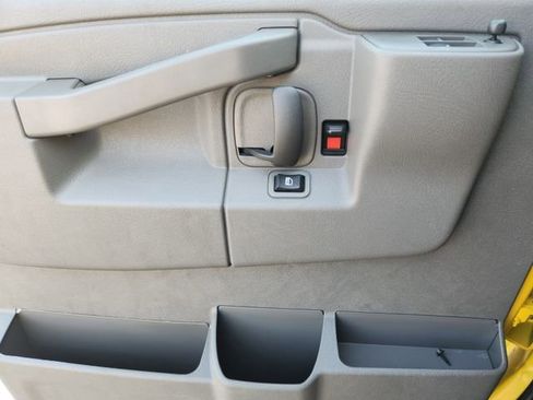 New 2025 Chevrolet Express 2500 RWD image 25