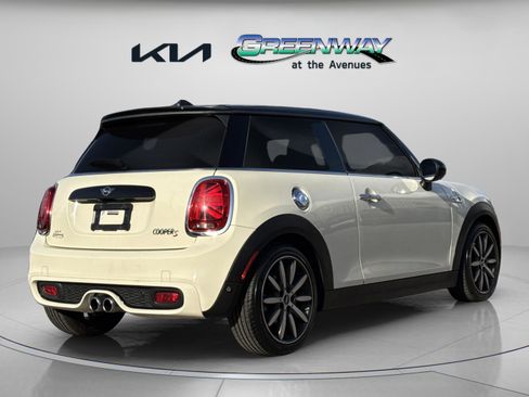 Used 2019 MINI Cooper S image 6