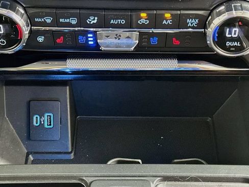 Used 2021 Ford F150 Lariat w/ Equipment Group 502A High RWD image 19