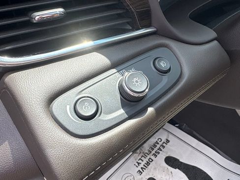 Used 2017 Buick LaCrosse Premium w/ Driver Confidence Package #2 FWD image 22
