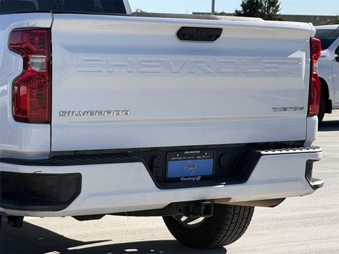 Certified 2024 Chevrolet Silverado 1500 Custom image 6