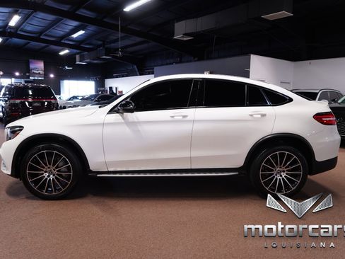 Used 2019 Mercedes-Benz GLC 300 4MATIC Coupe image 4