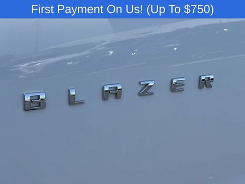 Used 2024 Chevrolet Blazer LT FWD image 30