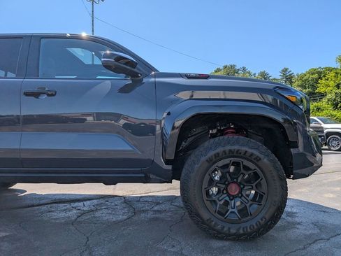 Certified 2025 Toyota Tacoma TRD Pro w/ Tow Tech Package AWD/4WD image 10