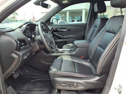 Used 2023 Chevrolet Traverse RS w/ LPO, Roadside Safety Package AWD/4WD image 25