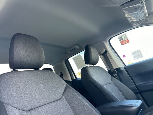 New 2025 Ford Maverick XLT w/ Black Appearance Package image 16