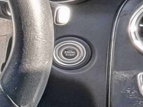 Used 2019 Mercedes-Benz C 300 Sedan image 17