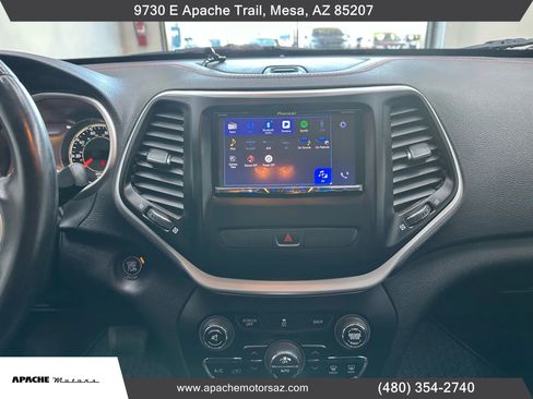 Used 2014 Jeep Cherokee Trailhawk w/ Comfort/Convenience Group image 25