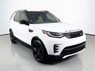 Used 2025 Land Rover Discovery Dynamic SE AWD/4WD video 3