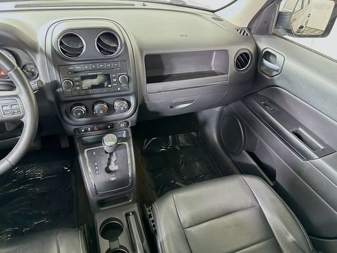 Used 2016 Jeep Patriot High Altitude FWD image 23