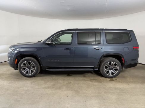Used 2024 Jeep Wagoneer Series II AWD/4WD image 11