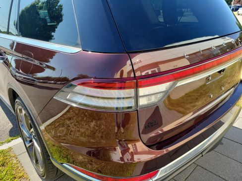 Used 2020 Lincoln Aviator Reserve w/ Equipment Group 202A AWD/4WD image 15
