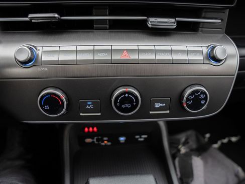 New 2026 Hyundai Kona SE image 26