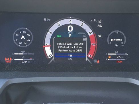 Used 2024 Toyota Tacoma TRD Sport AWD/4WD image 2