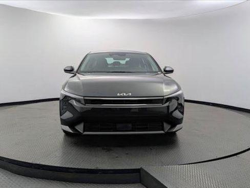 Used 2025 Kia K4 EX FWD image 12