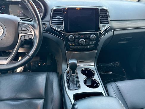 Used 2020 Jeep Grand Cherokee Limited RWD image 18