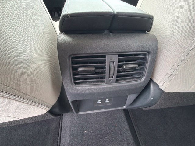 Used 2025 Nissan Rogue SV AWD/4WD image 18