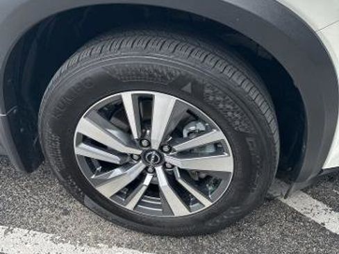 Certified 2024 Nissan Pathfinder SL AWD/4WD image 14