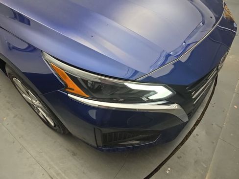 Used 2024 Nissan Altima 2.5 S FWD image 14