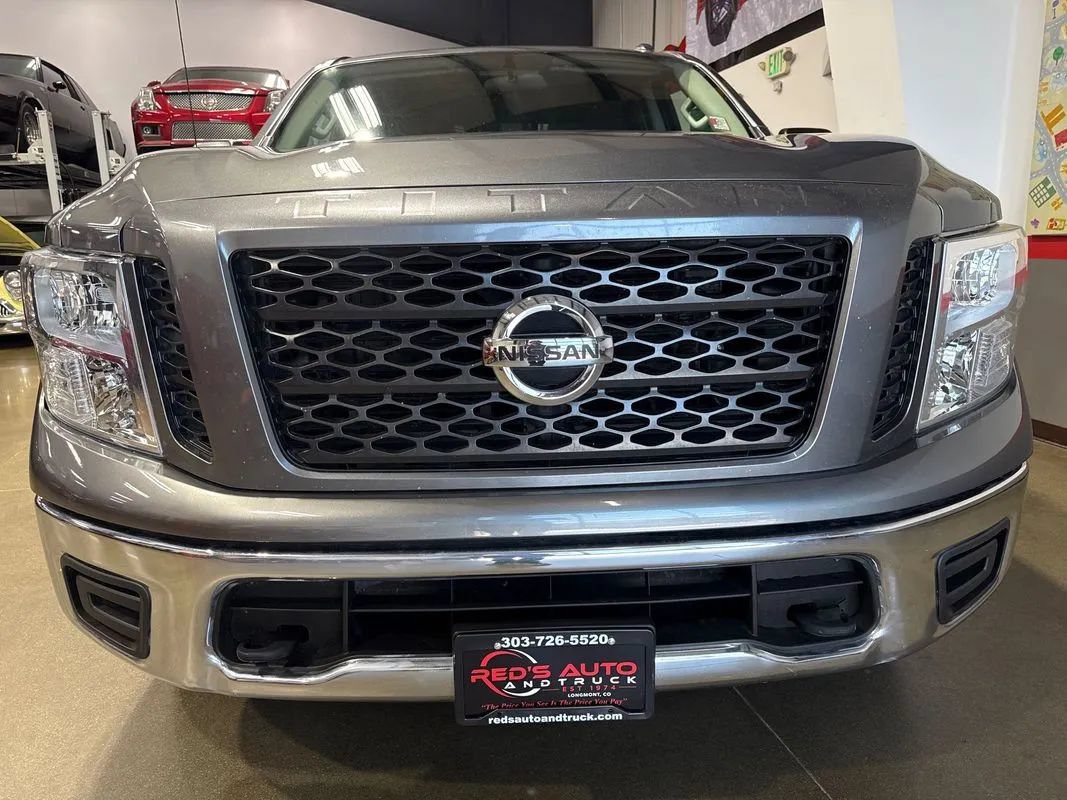 Used 2019 Nissan Titan SV AWD/4WD image 56
