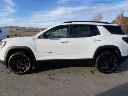 New 2026 GMC Terrain Elevation w/ Black Edition image 5