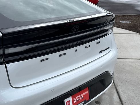 Used 2024 Toyota Prius Prime image 9