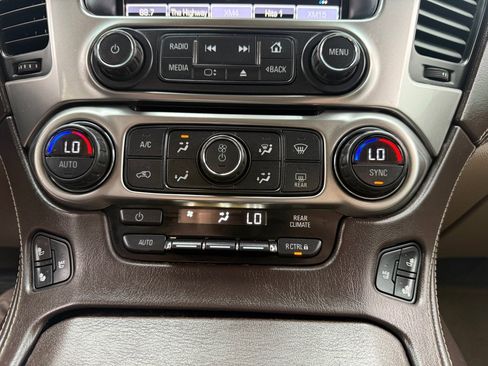 Used 2016 Chevrolet Suburban LTZ AWD/4WD image 35