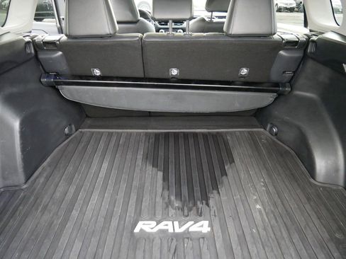 Used 2021 Toyota RAV4 XLE Premium AWD/4WD image 12