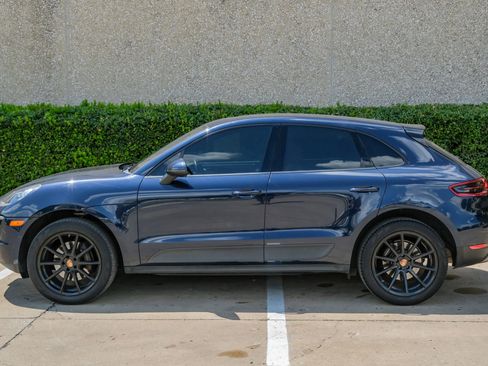 Used 2018 Porsche Macan image 11