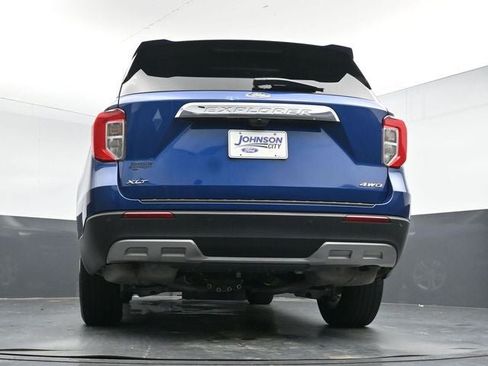 Used 2023 Ford Explorer XLT w/ Equipment Group 202A AWD/4WD image 32