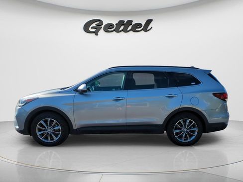Used 2017 Hyundai Santa Fe SE w/ Cargo Package AWD/4WD image 8