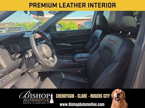 Used 2024 Nissan Pathfinder Rock Creek AWD/4WD image 5