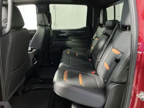 Used 2025 GMC Sierra 1500 AT4 w/ AT4 Premium Package AWD/4WD image 25