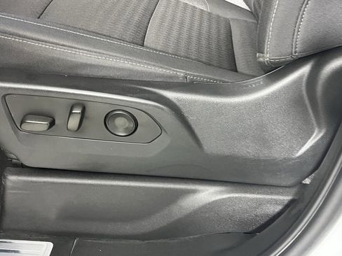 Used 2024 GMC Sierra 3500 SLE w/ Preferred Package image 24