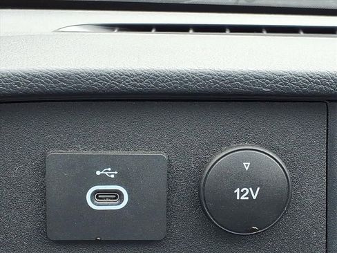 Used 2024 Ford Transit 350 XLT image 27