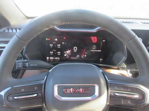 New 2026 GMC Canyon AT4 image 12