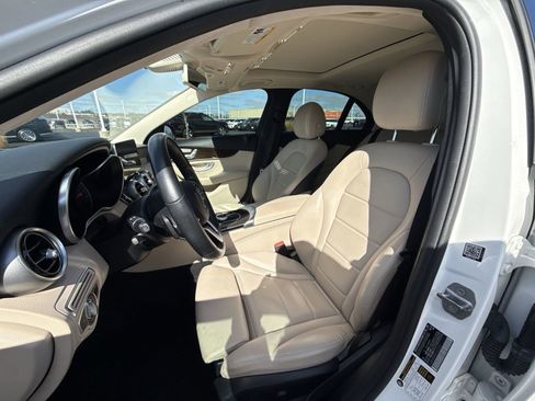 Used 2019 Mercedes-Benz C 300 Sedan image 12