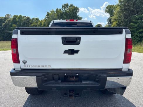 Used 2014 Chevrolet Silverado 3500 LTZ w/ LTZ Plus Package AWD/4WD image 4