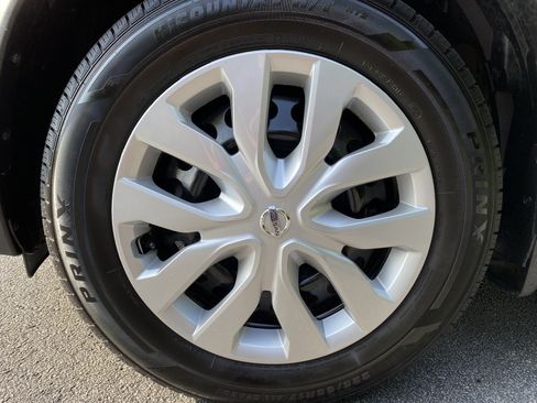 Used 2020 Nissan Rogue S AWD/4WD image 38