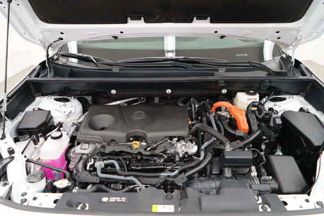 Used 2025 Toyota RAV4 XLE AWD/4WD image 50