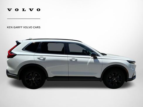 Used 2025 Honda CR-V Sport Touring image 2