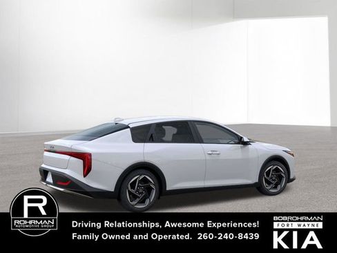 New 2026 Kia K4 EX image 6