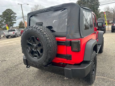 Used 2015 Jeep Wrangler Sport image 23
