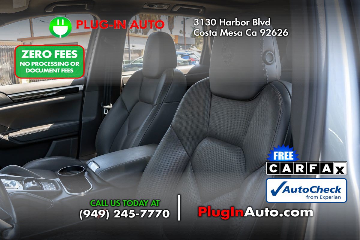 Used 2017 Porsche Cayenne Platinum Edition AWD/4WD image 6