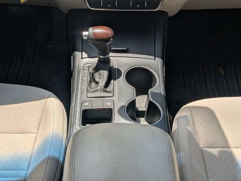 Used 2017 Kia Sorento FWD w/ LX Convenience Package image 19