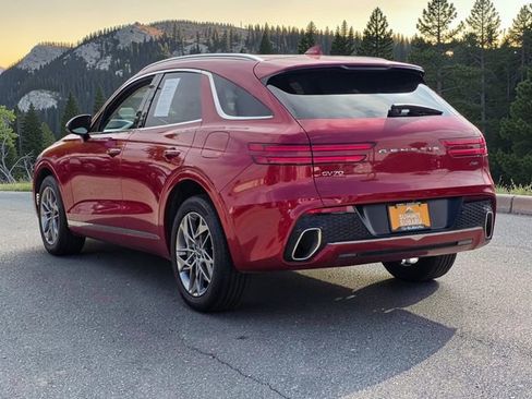 Used 2025 Genesis GV70 2.5T image 5