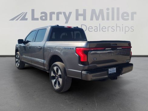 Used 2023 Ford F150 Lightning Platinum AWD/4WD image 3